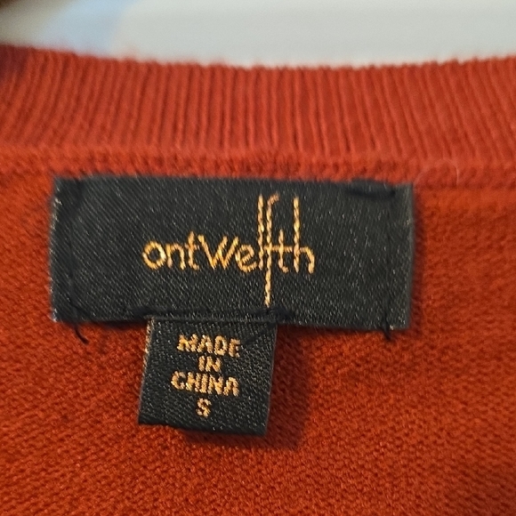 ont Welfth Maroon Crewneck Sweater with Floral Embroidery. Size Small NWOT - Picture 7 of 16